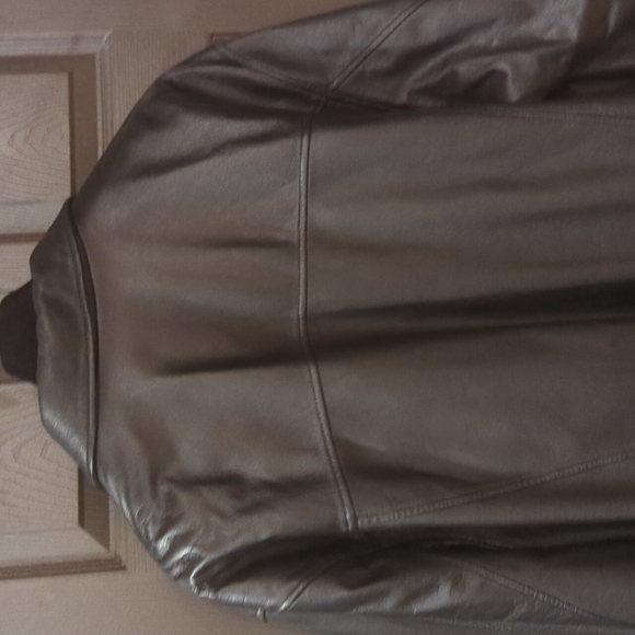 Men's XLT Black Leather Bomber Jacket - Picture 5 of 8